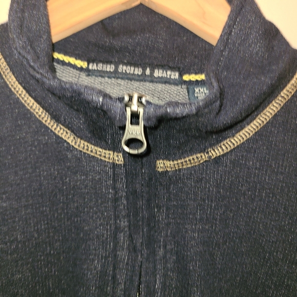 Vintage 1946 Pullover - Picture 3 of 4